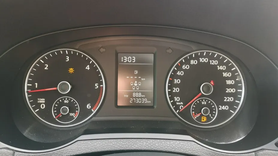 VOLKSWAGEN Sharan -