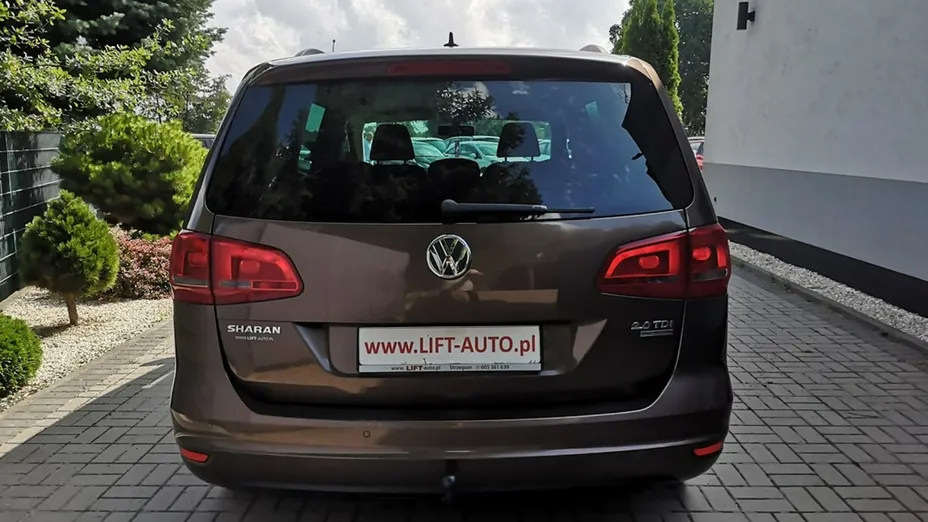 VOLKSWAGEN Sharan -