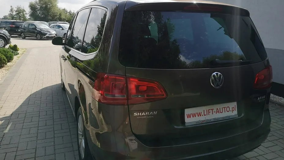 VOLKSWAGEN Sharan -