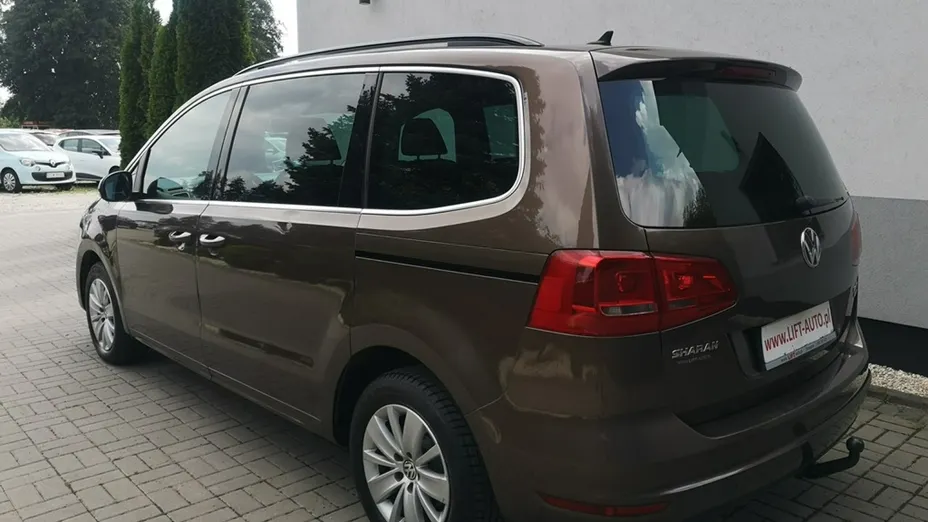 VOLKSWAGEN Sharan -