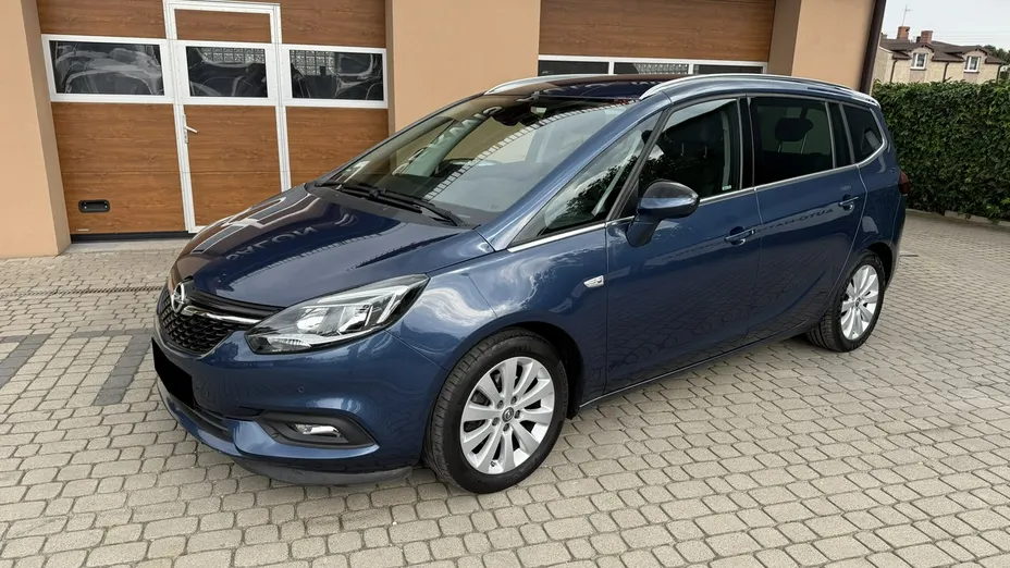OPEL Zafira -