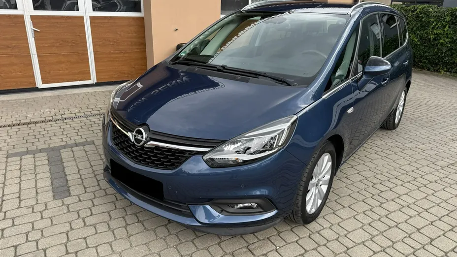 OPEL Zafira -