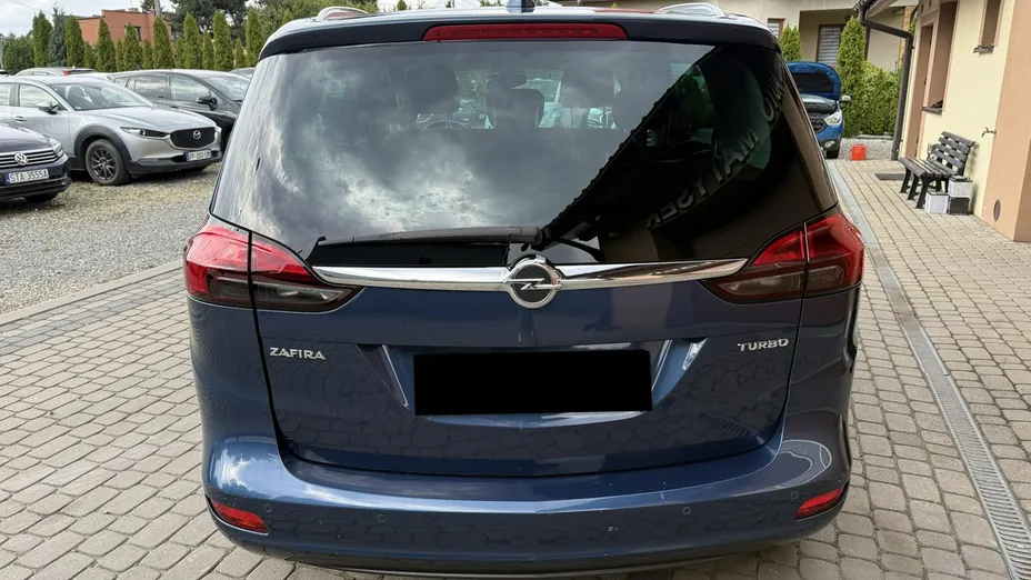 OPEL Zafira -