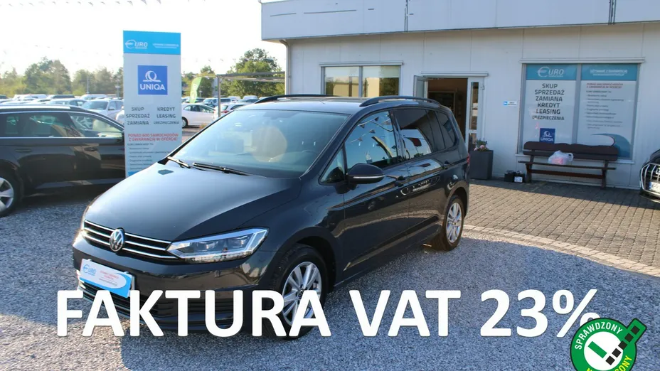 VOLKSWAGEN Touran -