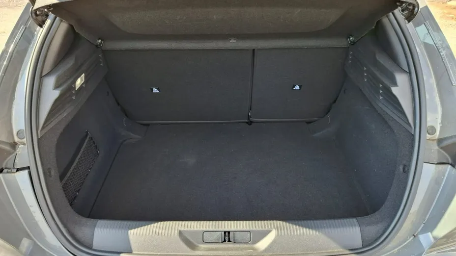 PEUGEOT 308 -