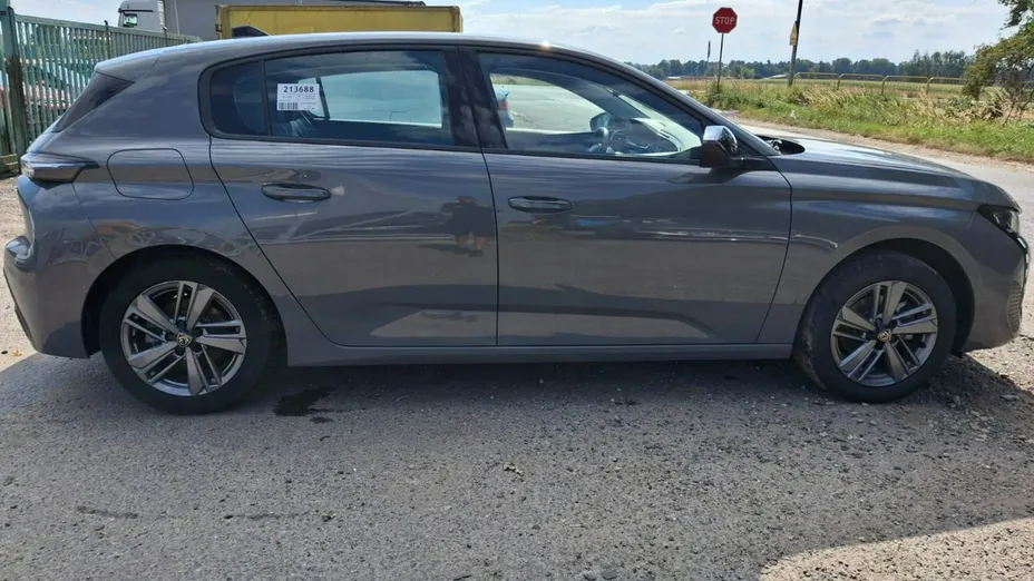 PEUGEOT 308 -