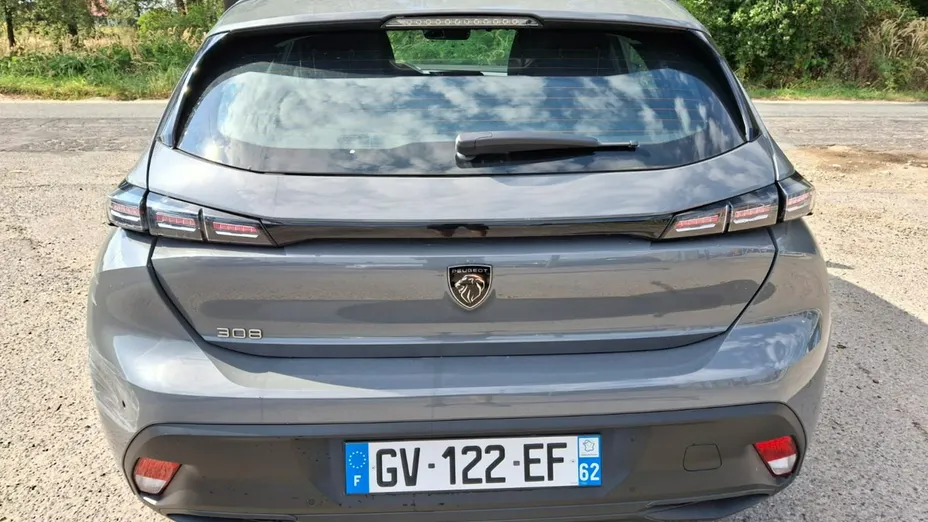 PEUGEOT 308 -