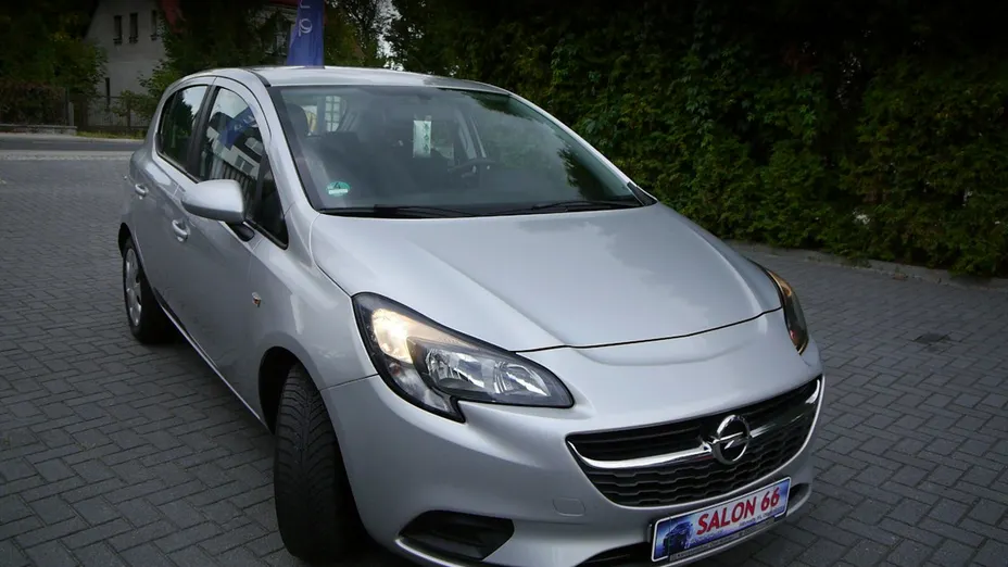 OPEL Corsa -