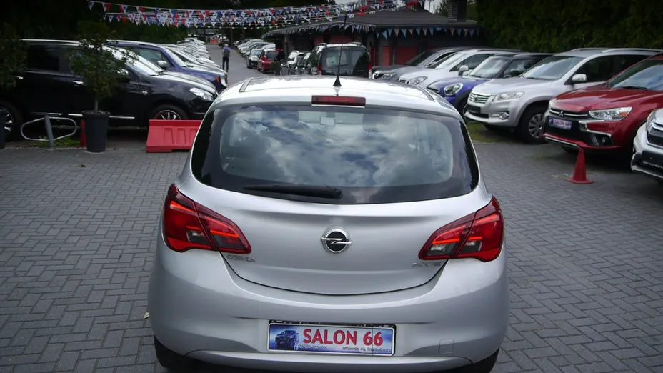 OPEL Corsa -