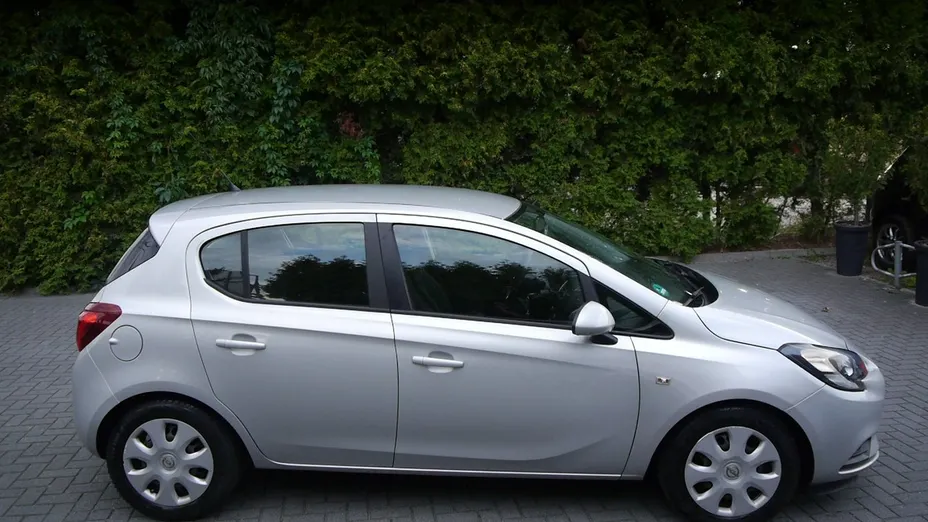 OPEL Corsa -