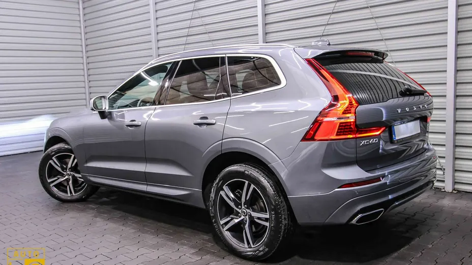 VOLVO XC60 -