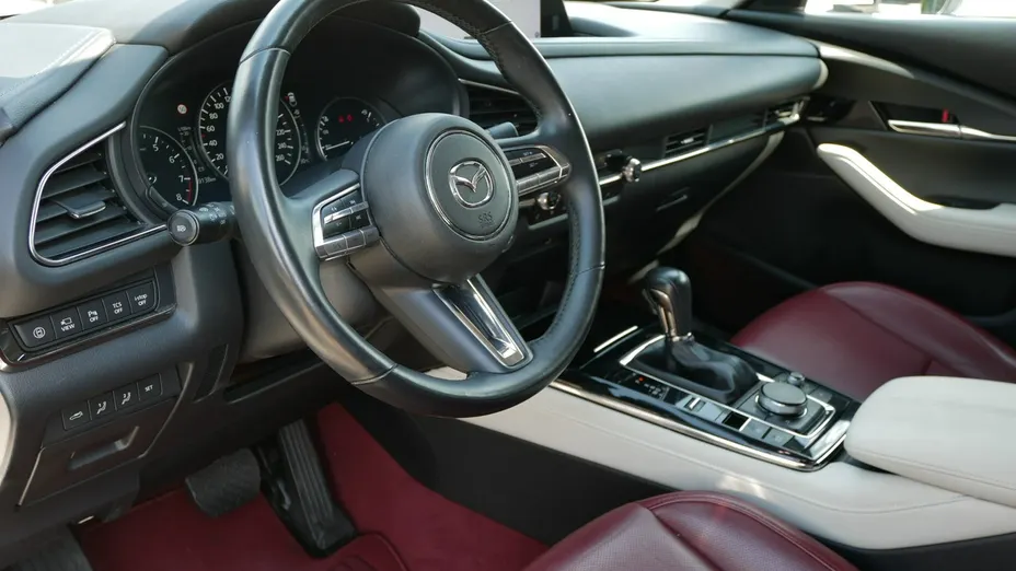 MAZDA CX-30 -