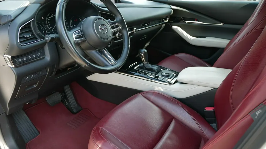 MAZDA CX-30 -