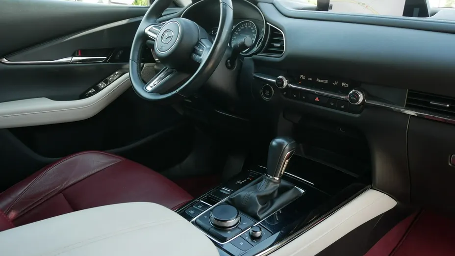 MAZDA CX-30 -