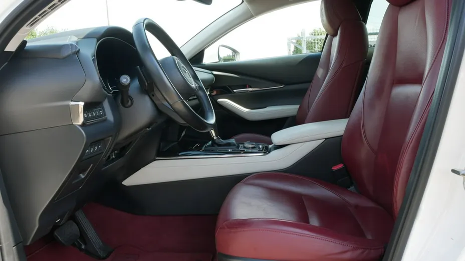 MAZDA CX-30 -