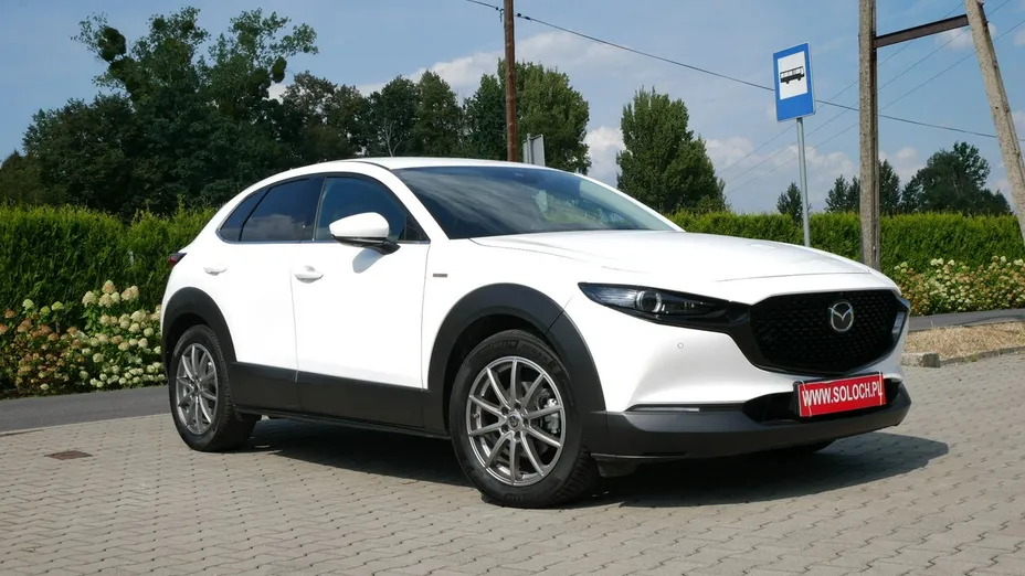 MAZDA CX-30 -