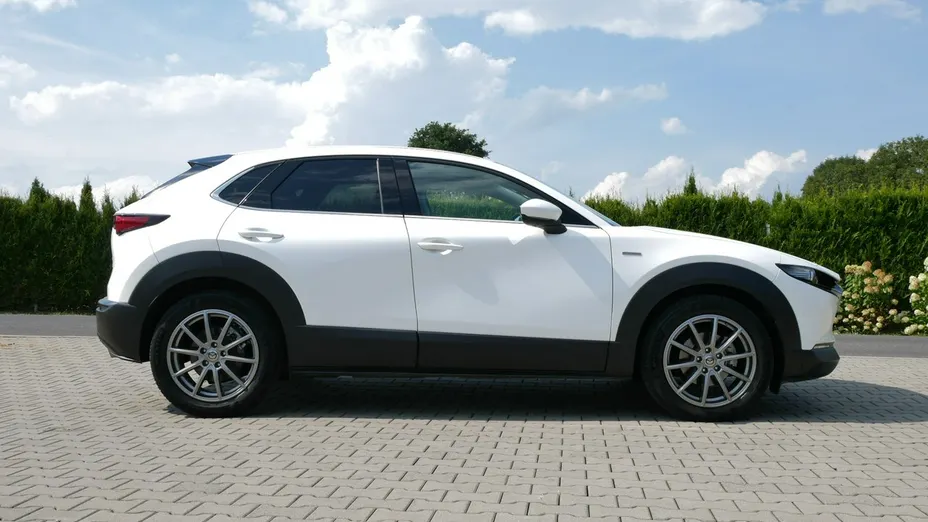 MAZDA CX-30 -
