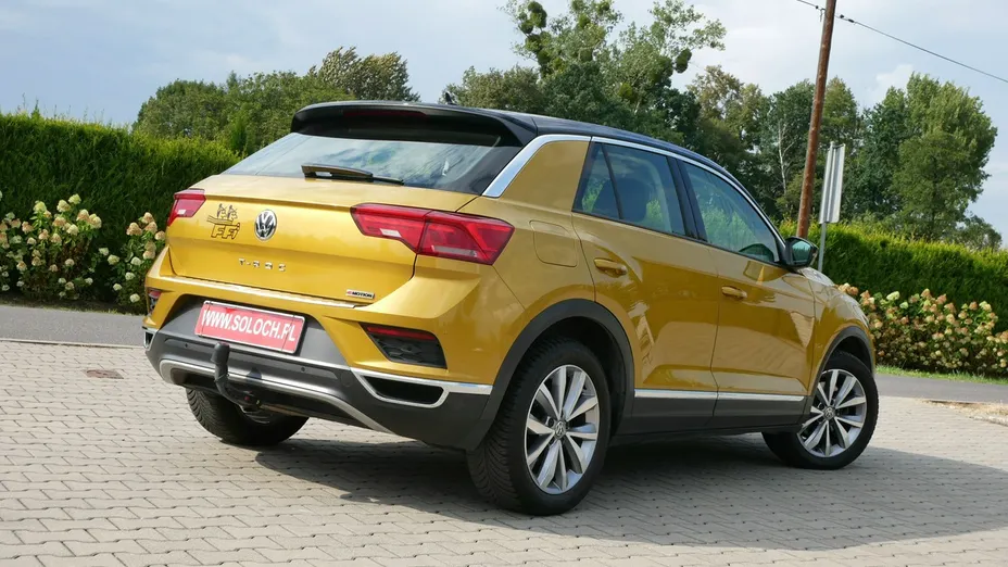 VOLKSWAGEN T-ROC -