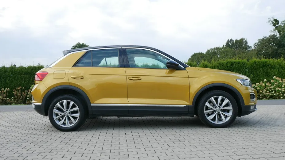 VOLKSWAGEN T-ROC -