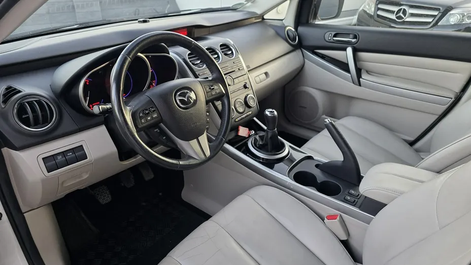 MAZDA CX-7 -