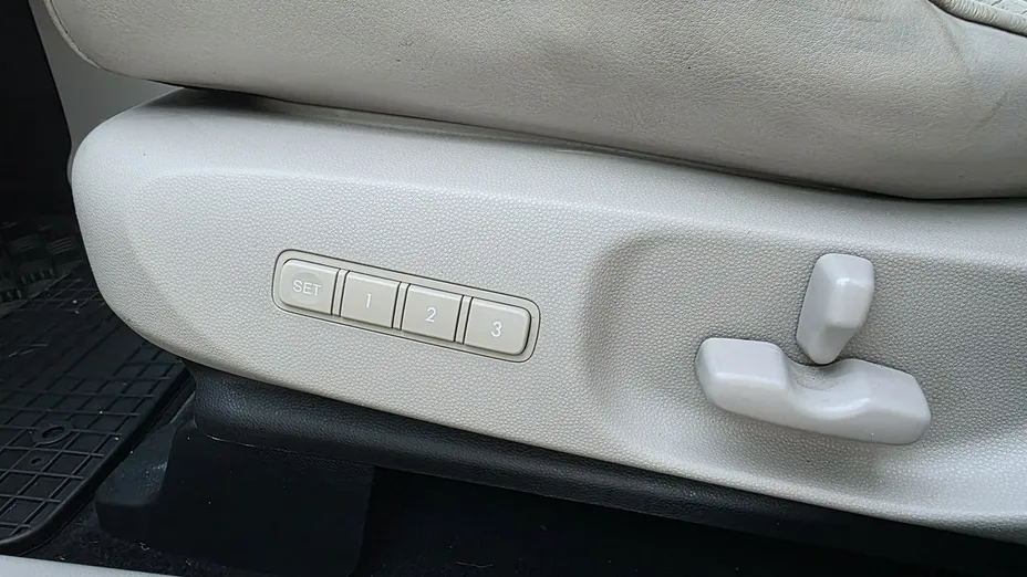 MAZDA CX-7 -