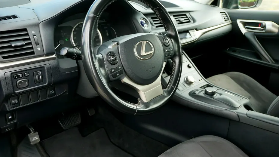LEXUS CT -