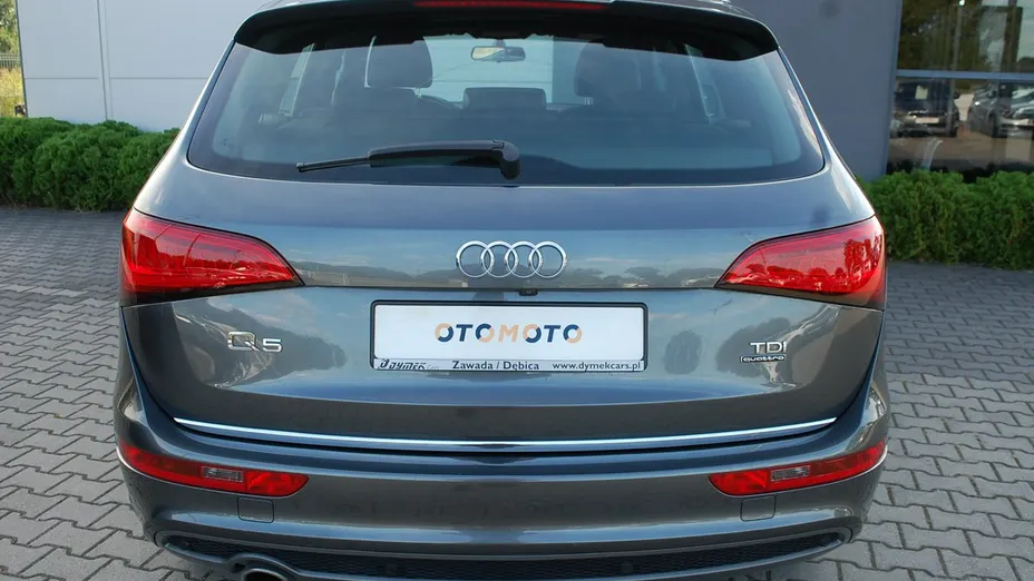 AUDI Q5 -