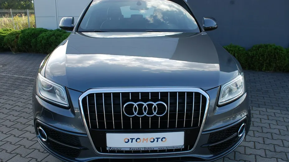 AUDI Q5 -