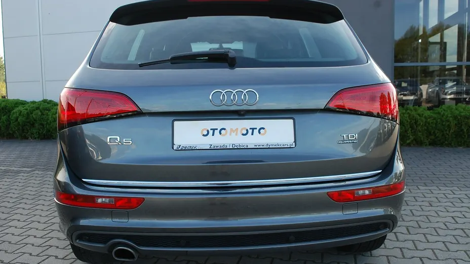 AUDI Q5 -