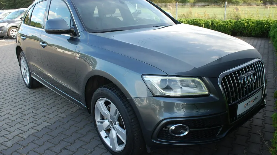 AUDI Q5 -