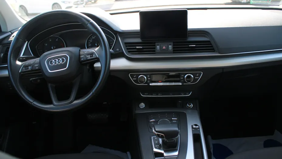AUDI Q5 -