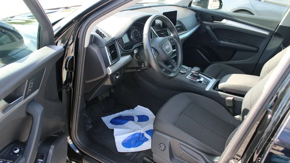 AUDI Q5 -