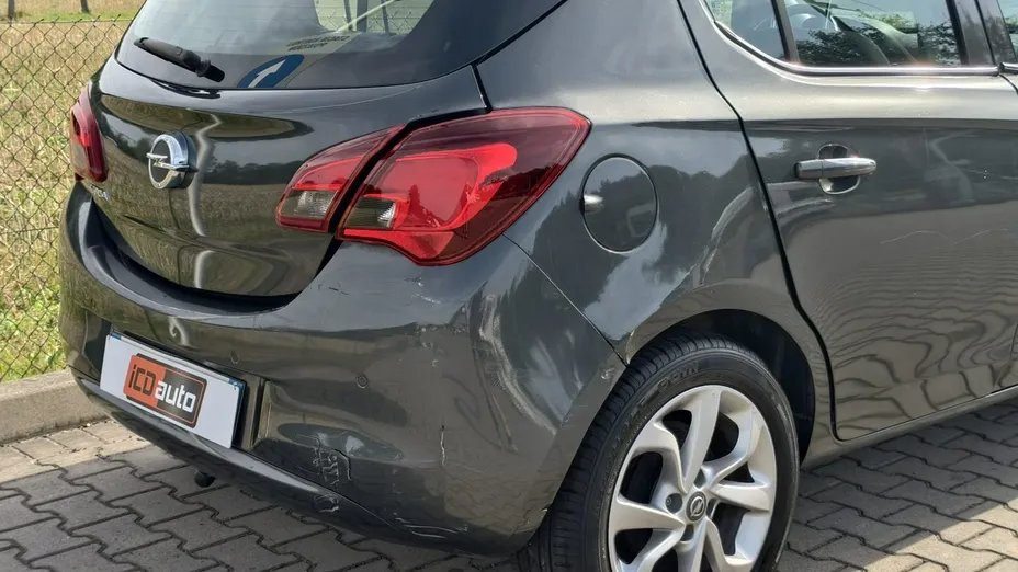 OPEL Corsa -
