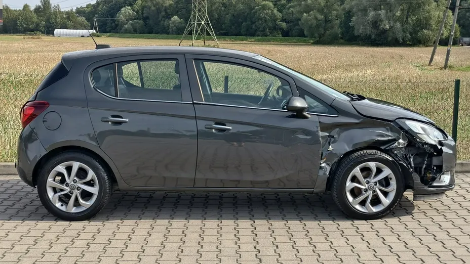 OPEL Corsa -