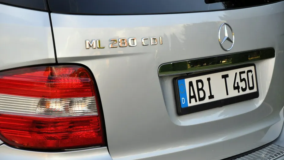MERCEDES-BENZ ML -