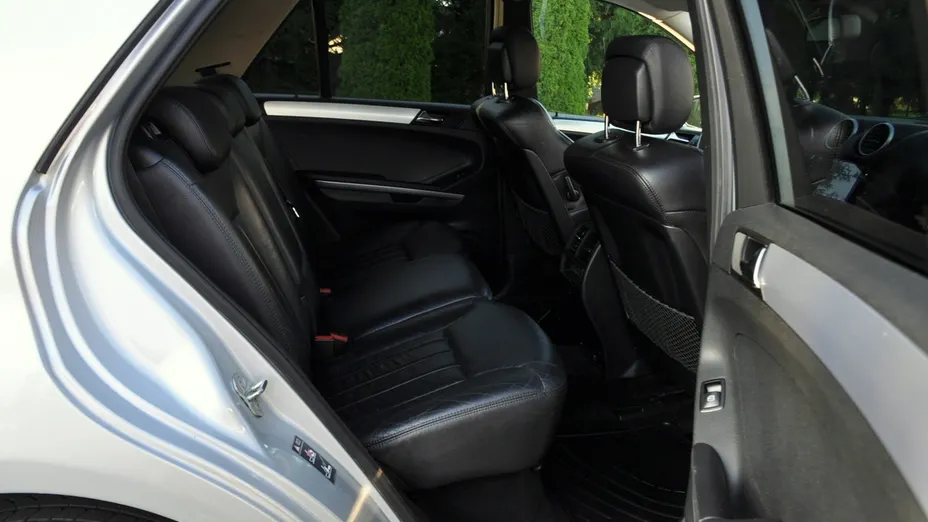 MERCEDES-BENZ ML -