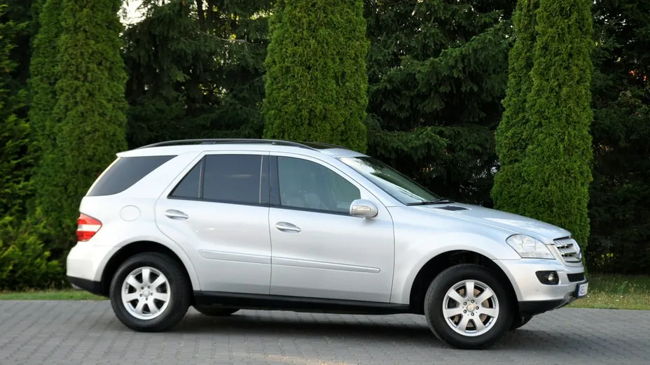 MERCEDES-BENZ ML -