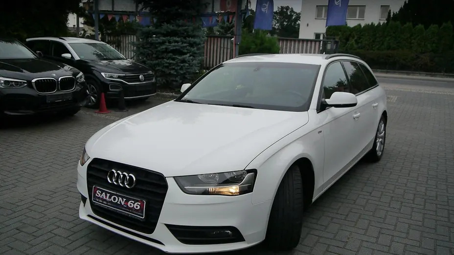 AUDI A4 -