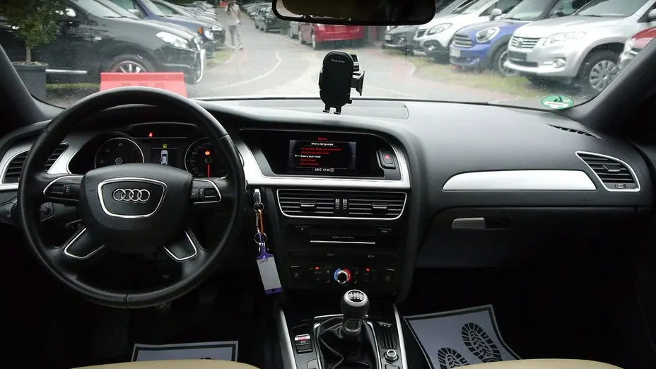 AUDI A4 -