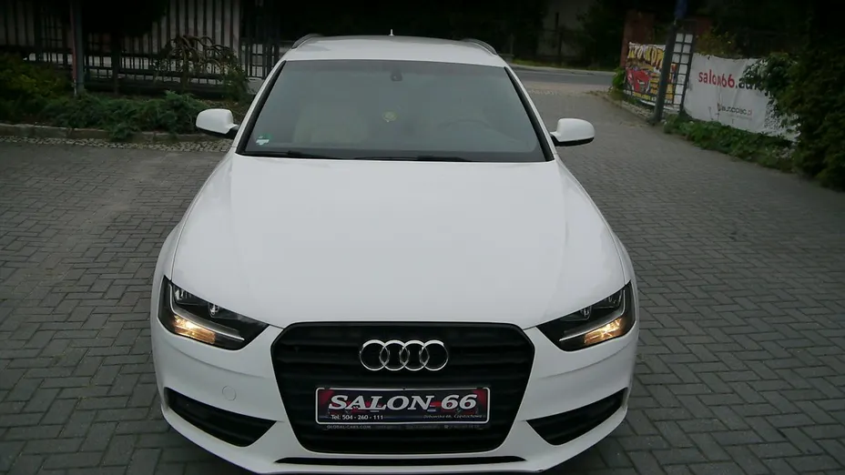 AUDI A4 -