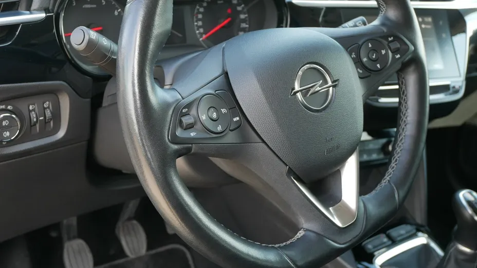 OPEL Corsa -