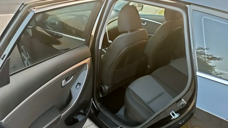 HYUNDAI i30 -
