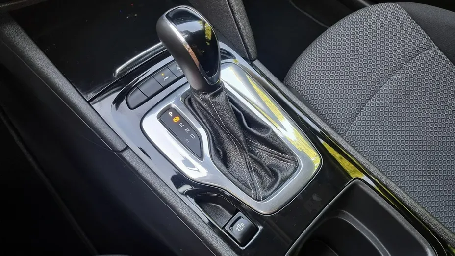 OPEL Insignia -