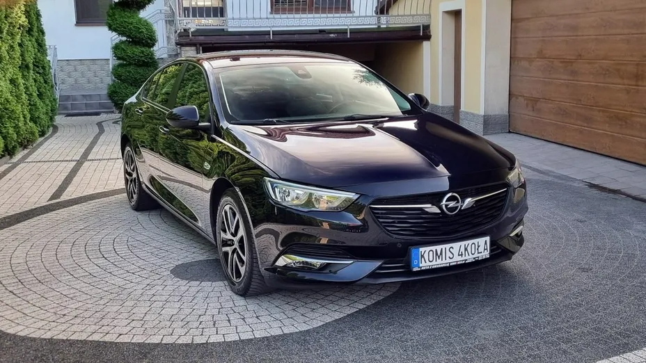 OPEL Insignia -