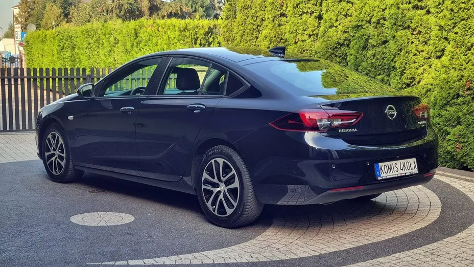 OPEL Insignia -