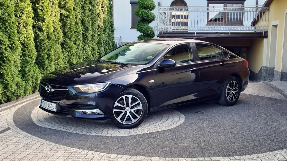 OPEL Insignia -