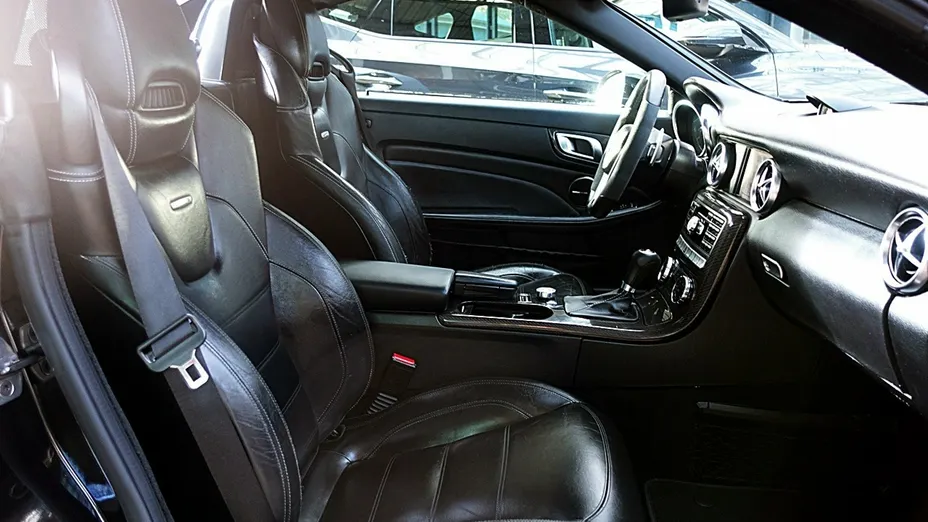 MERCEDES-BENZ SLK -