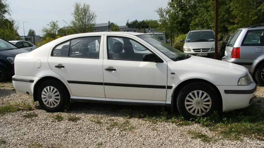 SKODA Octavia -