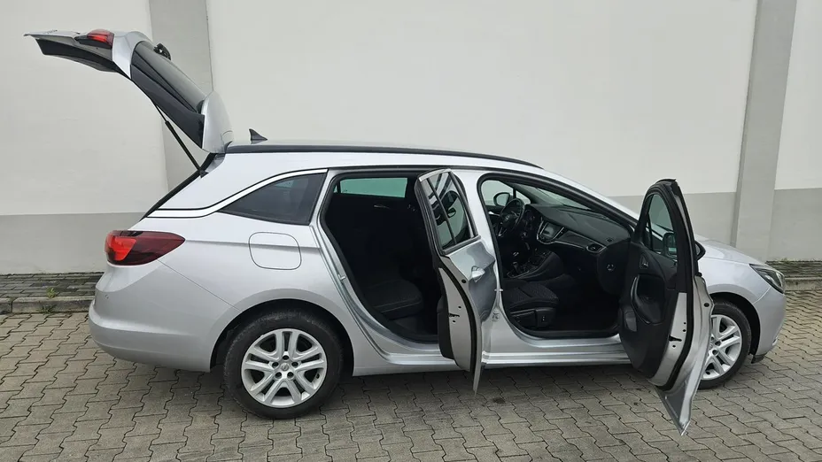 OPEL Astra -