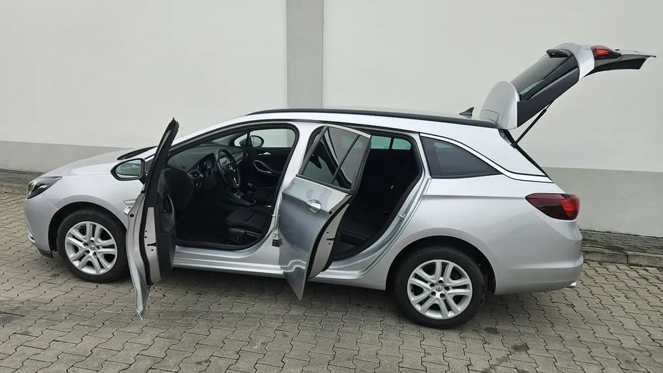 OPEL Astra -